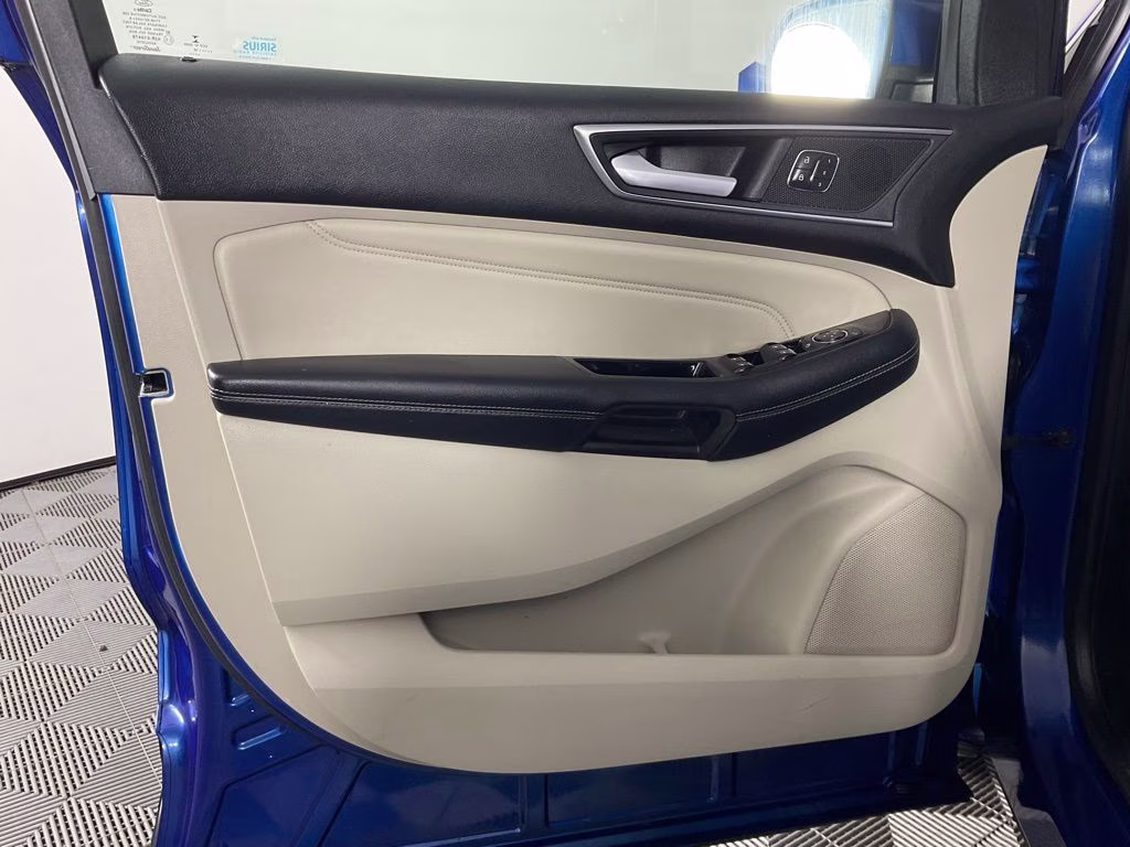 2018 Lightning Blue Metallic Ford Edge Titanium FWD SUV