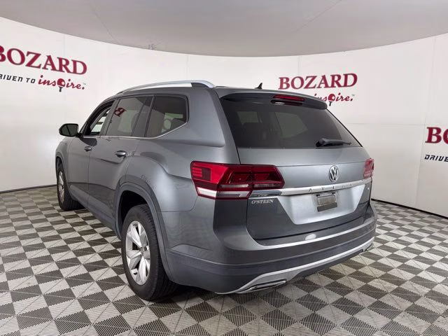 2018 Platinum Gray Metallic Volkswagen Atlas S FWD SUV