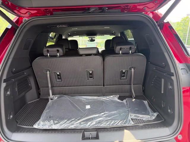 2026 Radiant Red Chevrolet Traverse LT AWD SUV