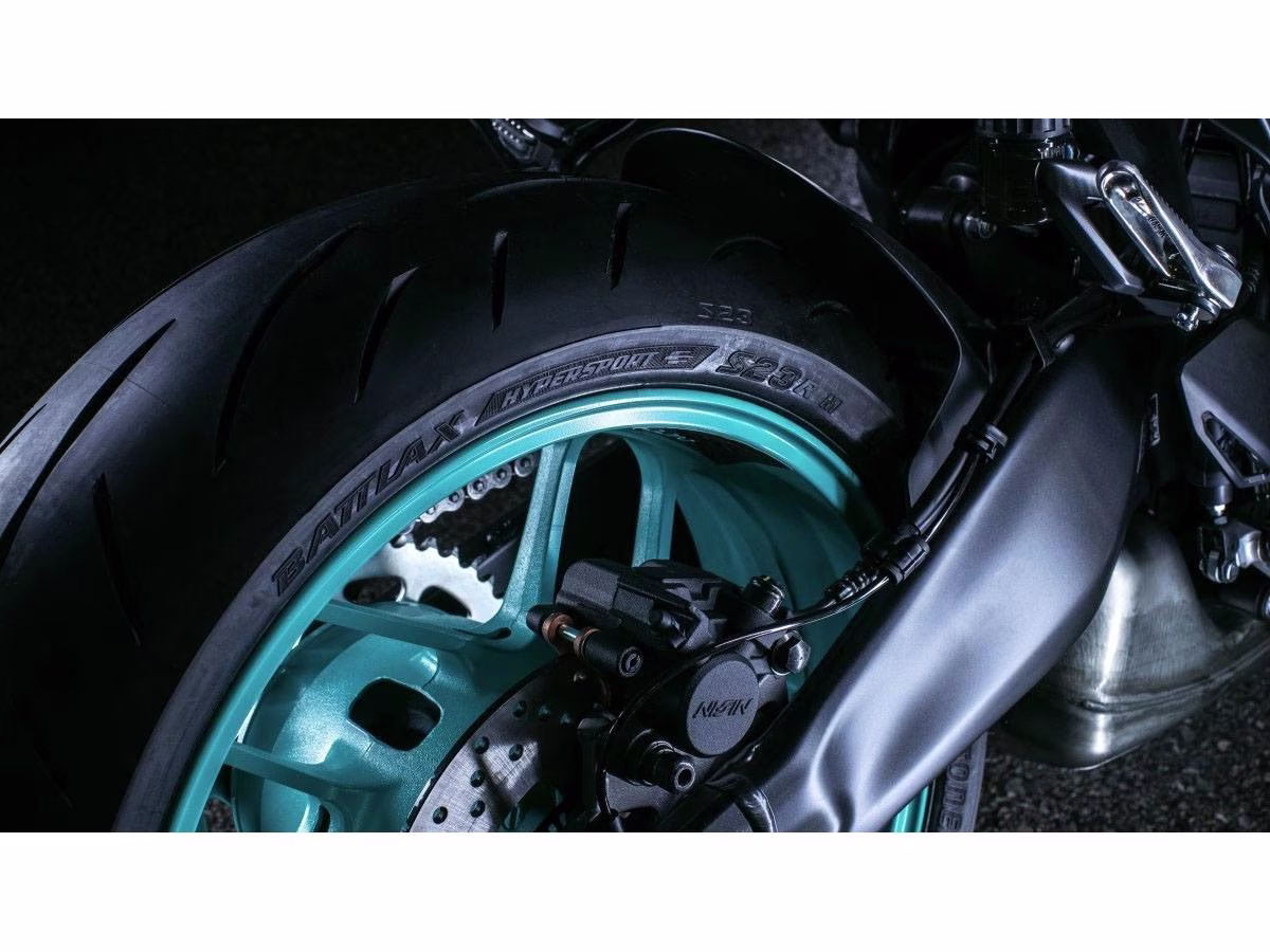 2024 Midnight Cyan Yamaha MT-09 Motorcycle