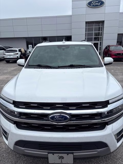 2022 Oxford White Ford Expedition Limited RWD SUV