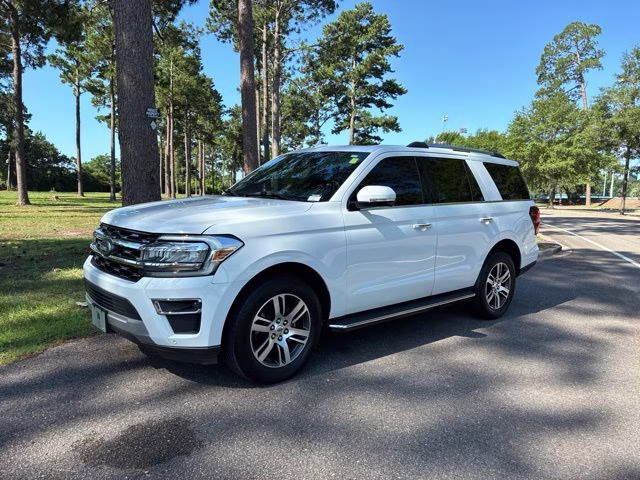 2022 Oxford White Ford Expedition Limited RWD SUV