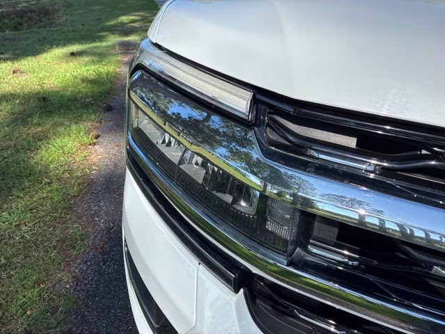 2022 Oxford White Ford Expedition Limited RWD SUV