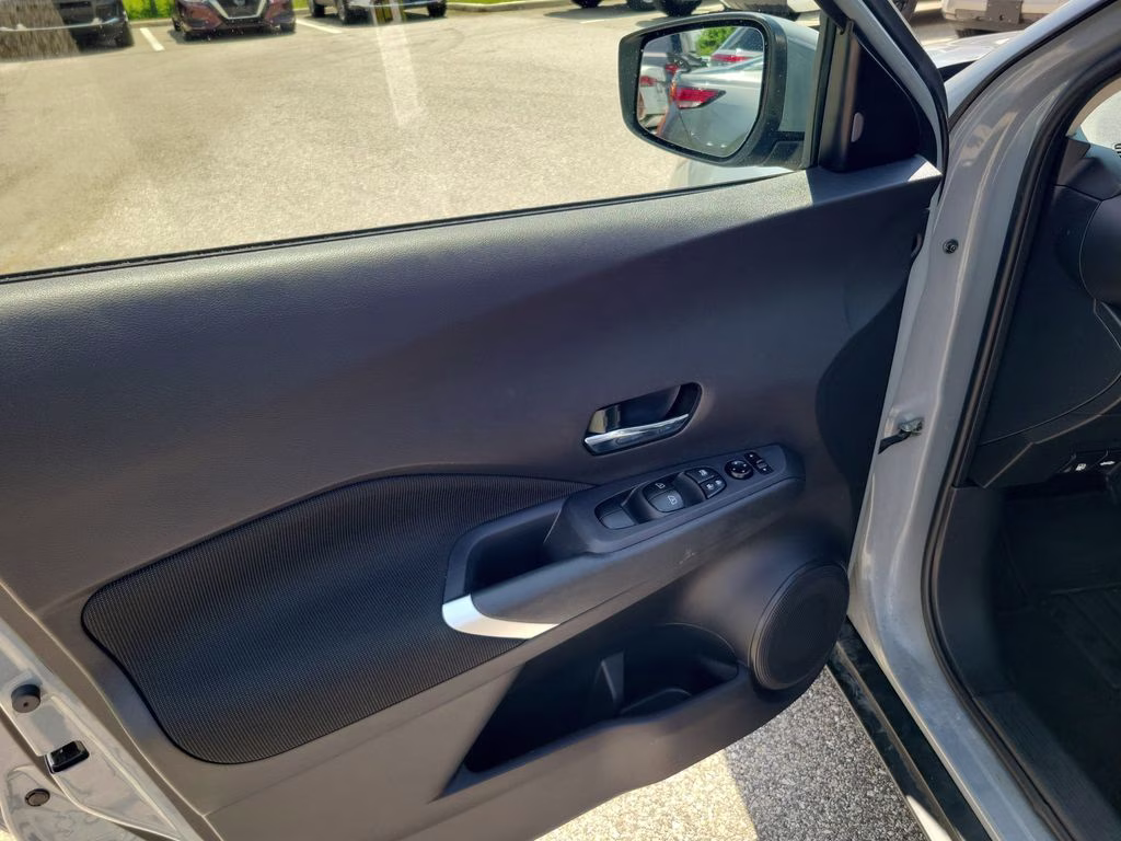 2023 Boulder Gray Pearl Nissan Kicks SV FWD SUV