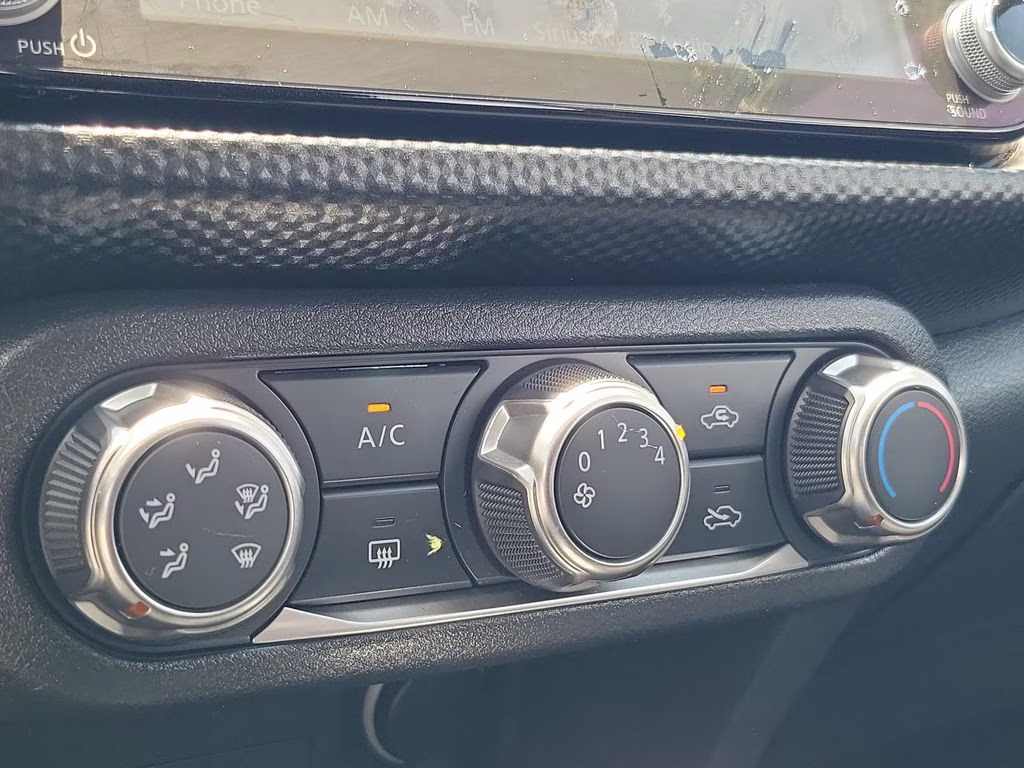 2023 Boulder Gray Pearl Nissan Kicks SV FWD SUV