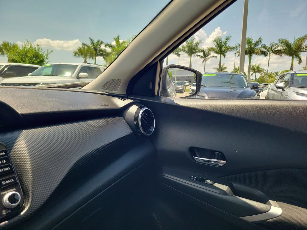 2023 Boulder Gray Pearl Nissan Kicks SV FWD SUV