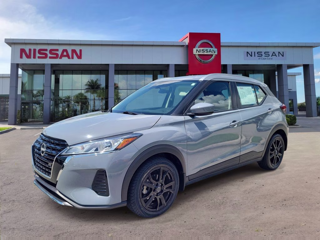 2023 Boulder Gray Pearl Nissan Kicks SV FWD SUV