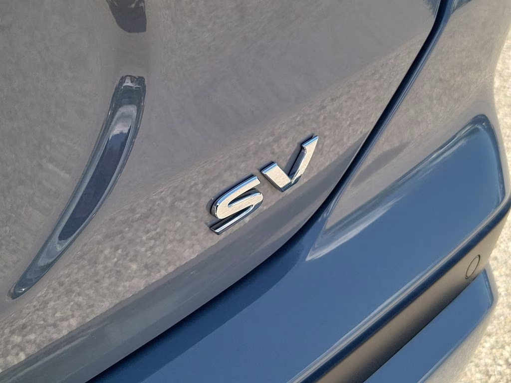 2023 Boulder Gray Pearl Nissan Kicks SV FWD SUV