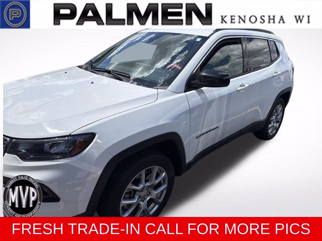 2024 Bright White Clearcoat Jeep Compass Latitude Lux 4X4 SUV