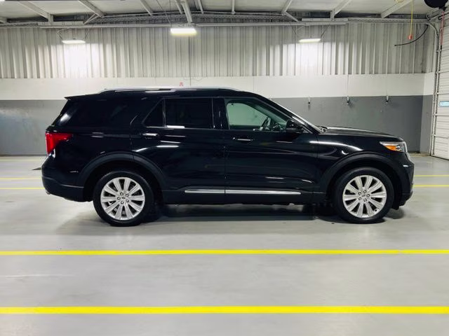 2021 Black Metallic Ford Explorer Limited 4X4 SUV