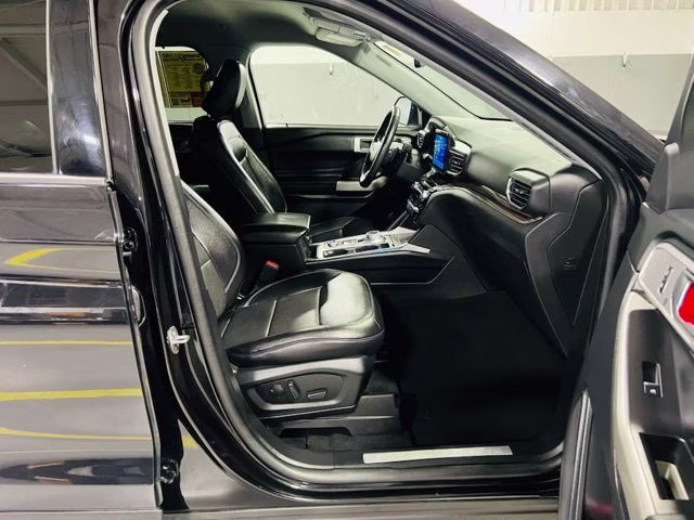 2021 Black Metallic Ford Explorer Limited 4X4 SUV