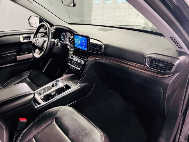 2021 Black Metallic Ford Explorer Limited 4X4 SUV