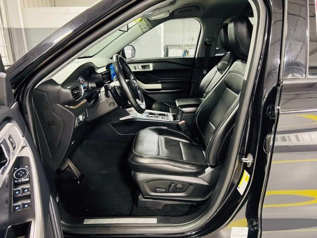 2021 Black Metallic Ford Explorer Limited 4X4 SUV
