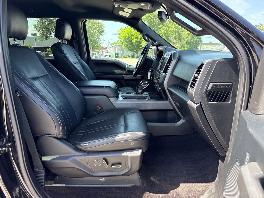 2018 Shadow Black Ford F-150 XLT 4X4 Truck