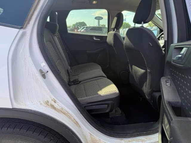 2020 Oxford White Ford Escape SE AWD SUV
