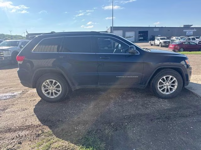 2014 True Blue Pearlcoat Jeep Grand Cherokee Laredo 4X4 SUV
