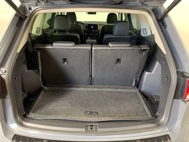 2026 Pure Gray Volkswagen Atlas 2.0T SE w/Technology AWD SUV