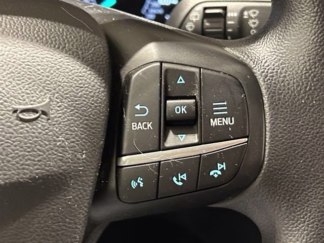 2020 Oxford White Ford Escape SE AWD SUV