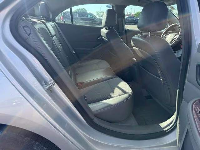 2013 Silver Ice Metallic Chevrolet Malibu LT FWD Sedan