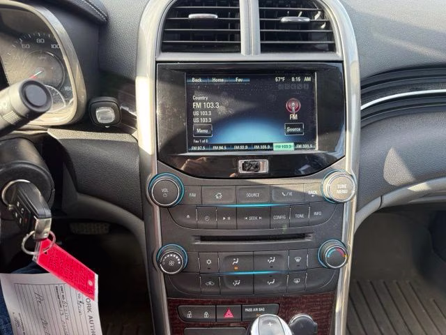 2013 Silver Ice Metallic Chevrolet Malibu LT FWD Sedan