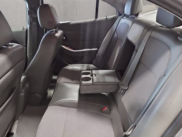 2013 Silver Ice Metallic Chevrolet Malibu LT FWD Sedan