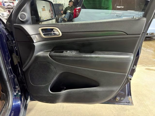 2014 True Blue Pearlcoat Jeep Grand Cherokee Laredo 4X4 SUV