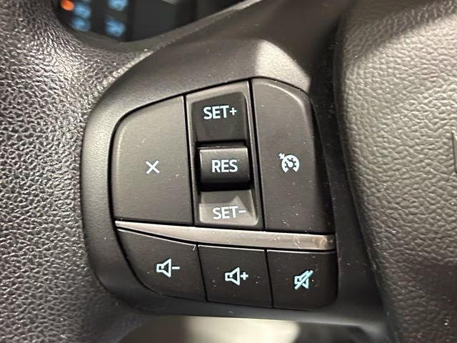 2020 Oxford White Ford Escape SE AWD SUV