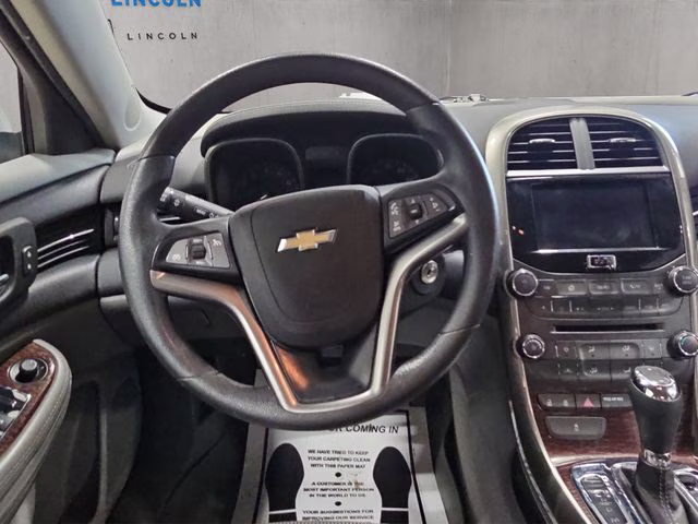 2013 Silver Ice Metallic Chevrolet Malibu LT FWD Sedan