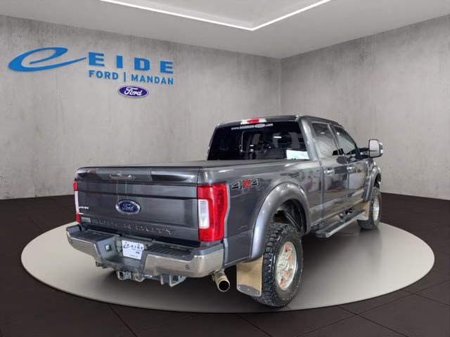 2018 Magnetic Ford Super Duty F-250 SRW Lariat 4X4 Truck