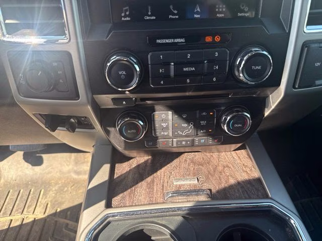2018 Magnetic Ford Super Duty F-250 SRW Lariat 4X4 Truck