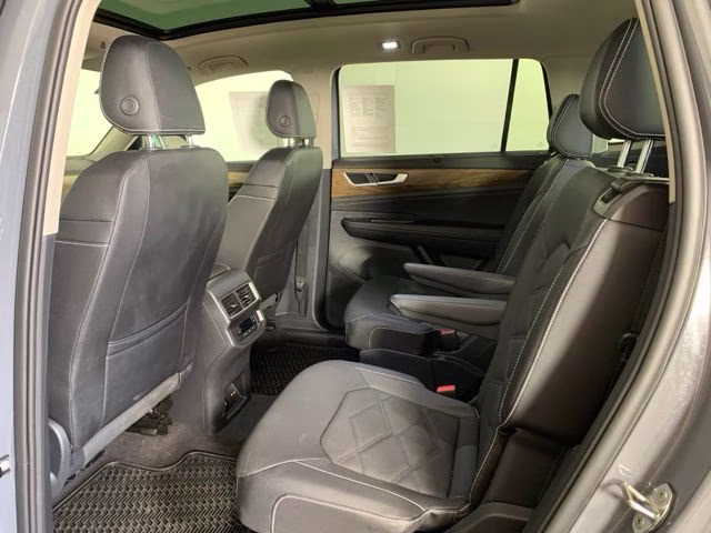 2026 Pure Gray Volkswagen Atlas 2.0T SE w/Technology AWD SUV