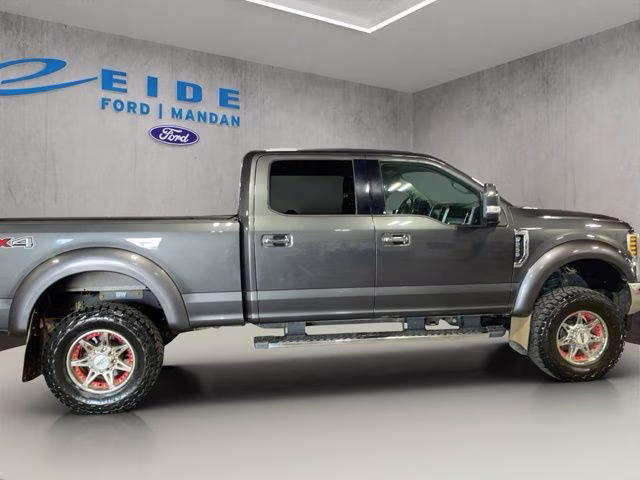 2018 Magnetic Ford Super Duty F-250 SRW Lariat 4X4 Truck