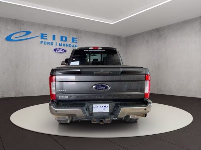 2018 Magnetic Ford Super Duty F-250 SRW Lariat 4X4 Truck