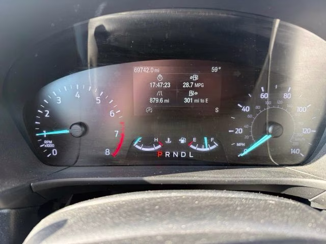 2020 Oxford White Ford Escape SE AWD SUV