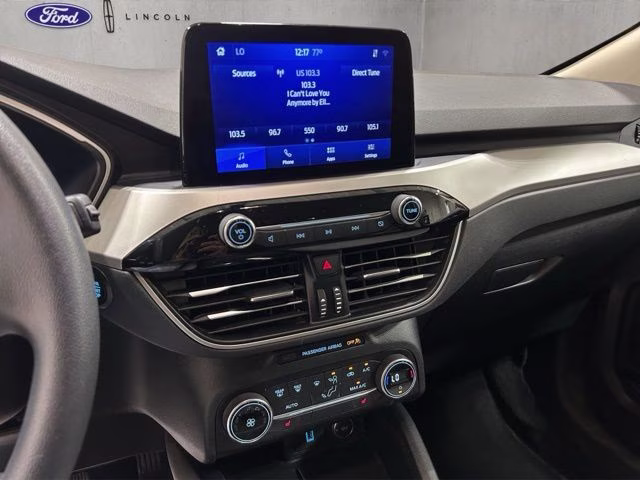 2020 Oxford White Ford Escape SE AWD SUV