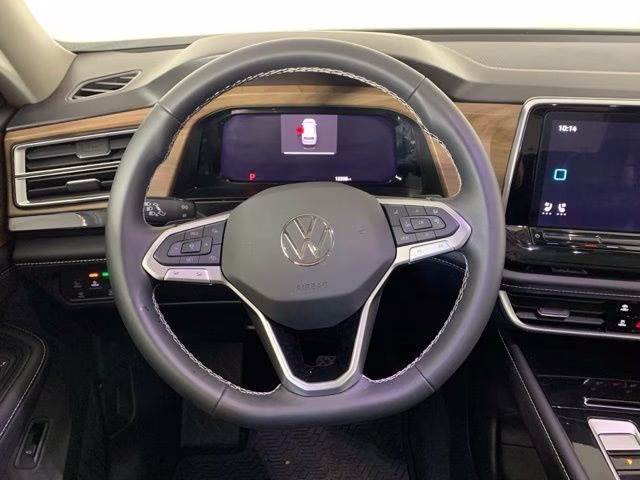 2026 Pure Gray Volkswagen Atlas 2.0T SE w/Technology AWD SUV