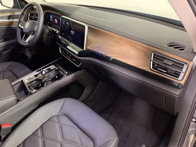 2026 Pure Gray Volkswagen Atlas 2.0T SE w/Technology AWD SUV