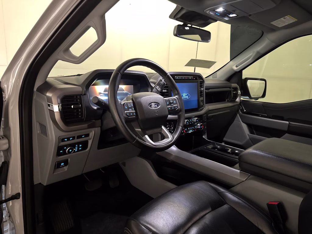 2024 Avalanche Gray Ford F-150 XLT 4X4 Truck