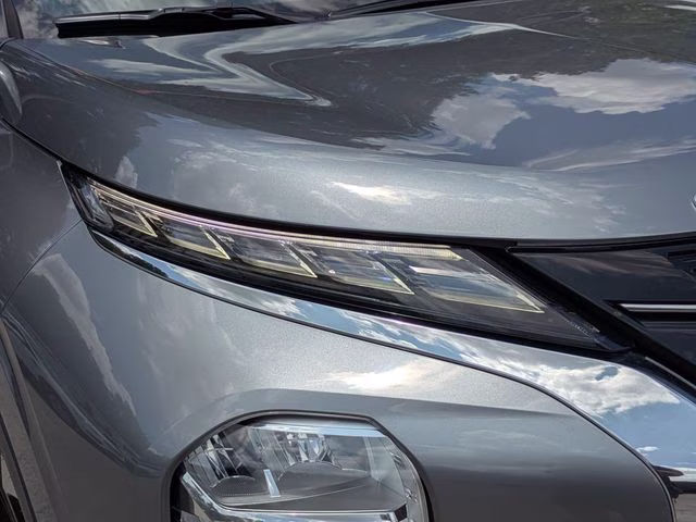 2022 Gray Mitsubishi Outlander SE Launch Edition FWD SUV