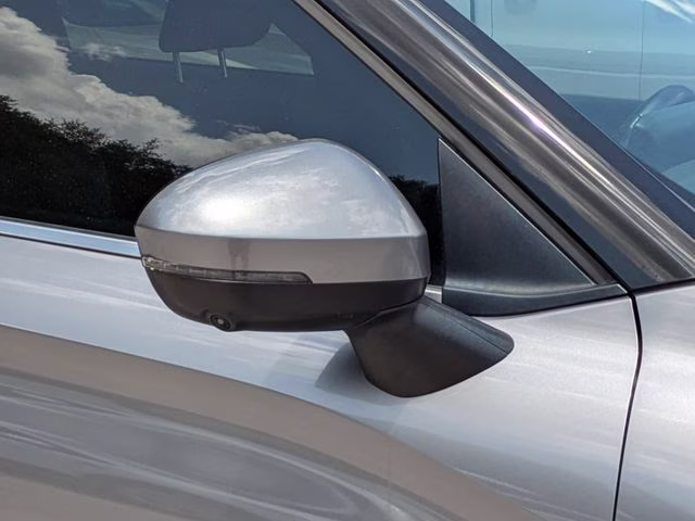 2022 Gray Mitsubishi Outlander SE Launch Edition FWD SUV