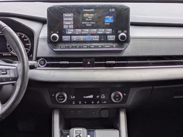 2022 Gray Mitsubishi Outlander SE Launch Edition FWD SUV