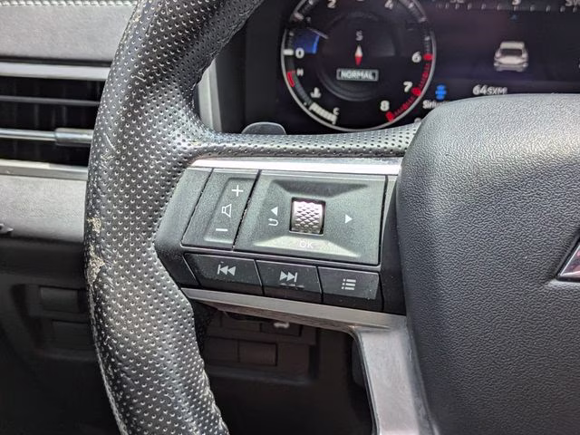 2022 Gray Mitsubishi Outlander SE Launch Edition FWD SUV