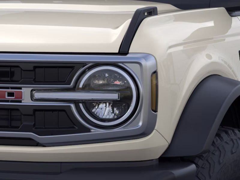 2026 Wimbledon White Ford Bronco Outer Banks 4X4 Convertible