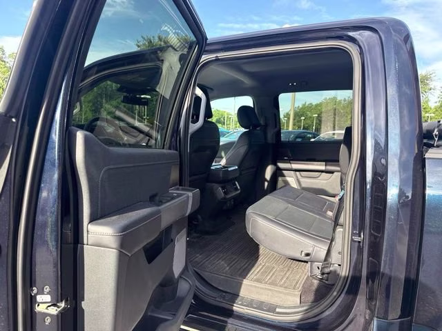 2021 Antimatter Blue Metallic Ford F-150 LARIAT Crew Cab Pickup 4X4 Truck
