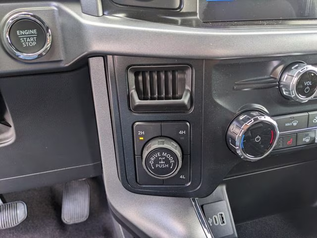 2026 Antimatter Blue Metallic Ford F-150 XLT 4X4 Truck