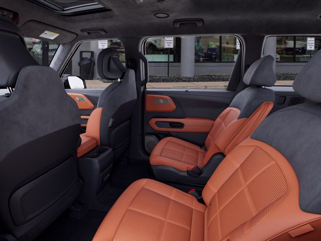 2027 Ebony Black Kia Telluride Hybrid SX Prestige AWD SUV