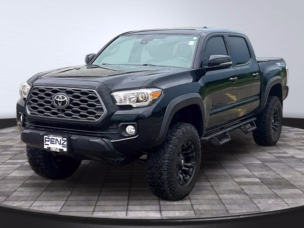 2020 Midnight Black Metallic Toyota Tacoma SR5 4X4 Truck