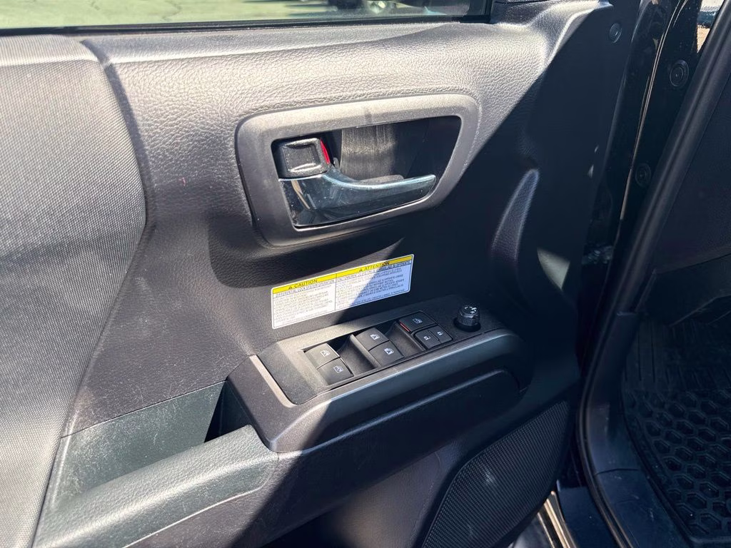 2020 Midnight Black Metallic Toyota Tacoma SR5 4X4 Truck