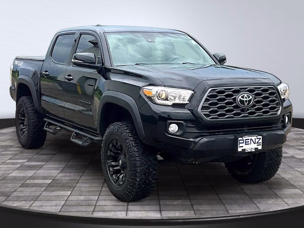 2020 Midnight Black Metallic Toyota Tacoma SR5 4X4 Truck