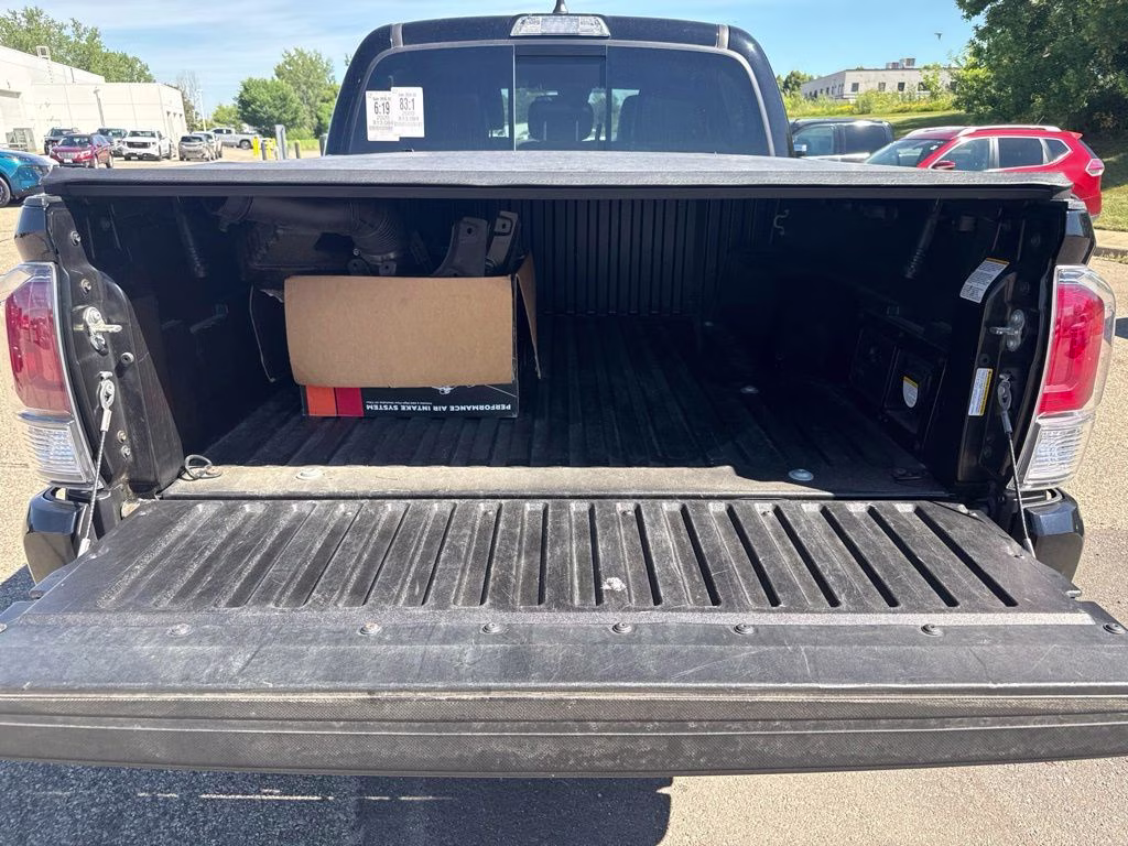 2020 Midnight Black Metallic Toyota Tacoma SR5 4X4 Truck